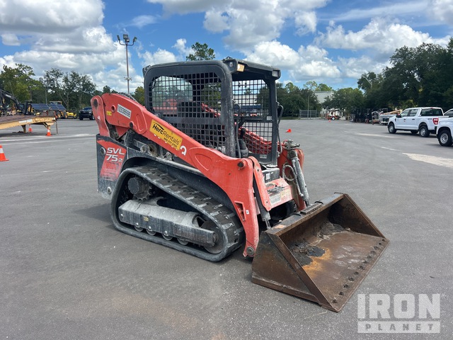 MINI CARGADOR SOBRE ORUGAS 2021 KUBOTA SVL752