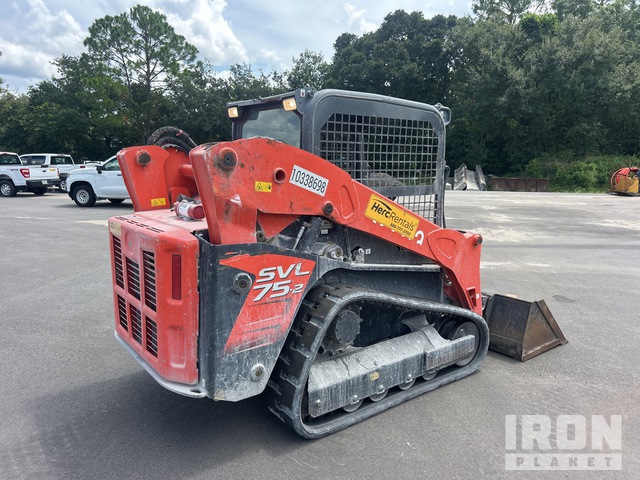 MINI CARGADOR SOBRE ORUGAS 2021 KUBOTA SVL752