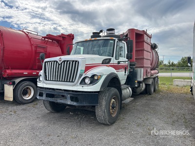 2005 Guzzler on 2011 International WorkStar 7600 6x4 Vacuum Tanker Truck (Inoperable)