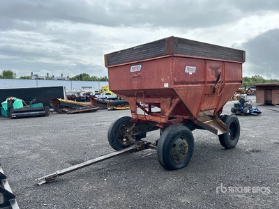 Market 10 ft Grain Wagon