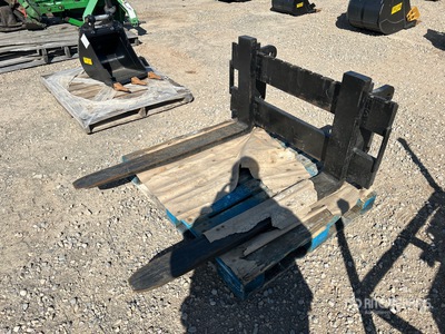 Yanmar PFL2042 48 in Fourches à palette pour tracteur agricole