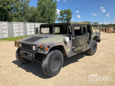 1992 AM General M1097R1 HMMWV 4 Door Soft Top w/Truck Body