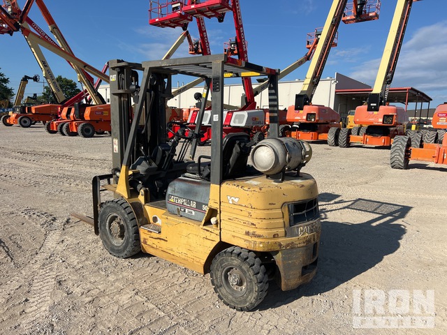 MONTACARGAS CATERPILLAR GP25
