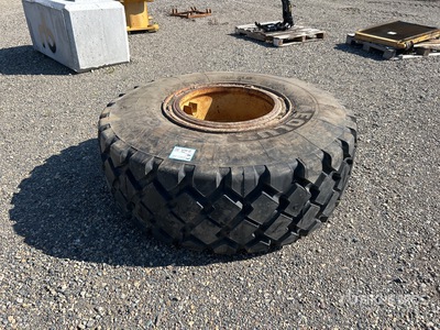 20.5R25 Tires - Fits Cat 950