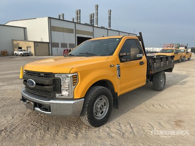 2019 Ford F-250 XL 4x2 Ciężarówka z płaską platformą
