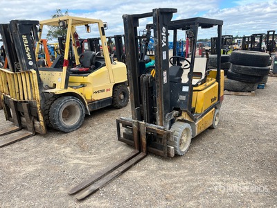 Yale GLC050TENUAV060 5000 lb Forklift