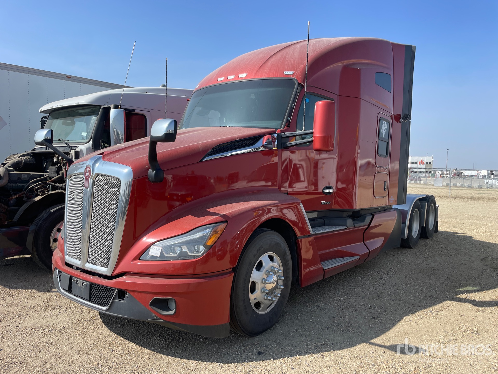 2022 Kenworth T680 6x4 T/A Sleeper Truck Tractor