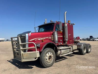 2006 Freightliner FLD 120SD 6x4 T/A Sleeper Truck Tractor