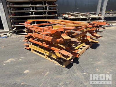 Quantity of (20) Qty of 20 4 ft TB Steel Hand Rail Section QS steel hand rail section