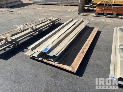 Quantity of (4) Qty of 4 8 ft End Brace Rail End Brace Rail Divers - Matériaux de construction