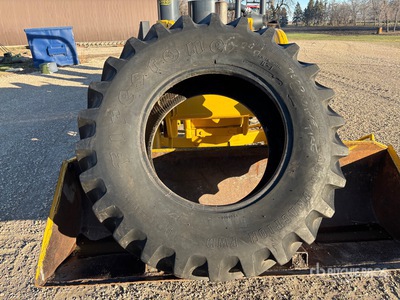 Quantity of (1) Firestone 16.9-26 Banden