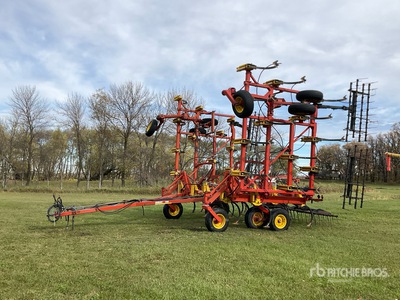 1993 Bourgault 9200 40 ft Chisel Plow