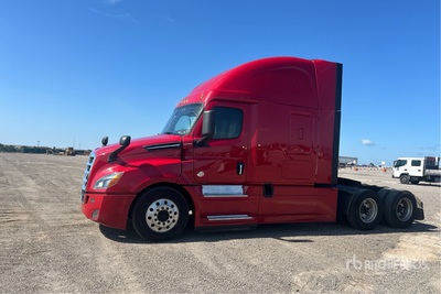2020 Freightliner Cascadia 126 6x4 T/A Sleeper Truck Tractor