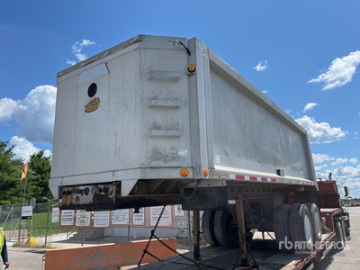 1982 Axle Equipment Remolque banera