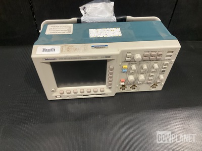 Tektronix TDS3032B Digital Phosphor Oscilloscope