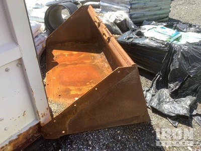 Bobcat  73 in General Purpose Skid Steer Bucket