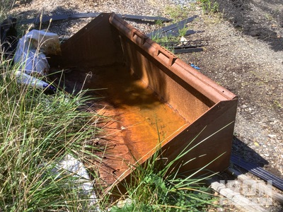 Bobcat  73 in General Purpose Skid Steer Bucket