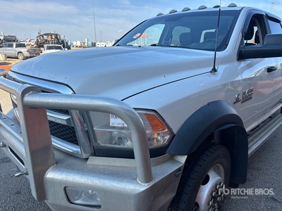 2017 Ford F-550 XLT 4x4 Crew Cab Cab and Chassis