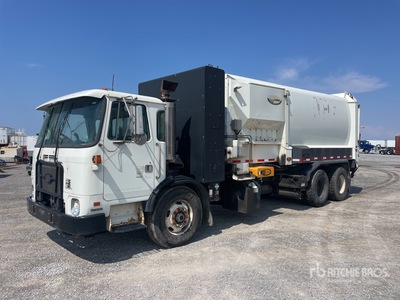 2012 Autocar 6x4 Side Loader Waste Collection Truck