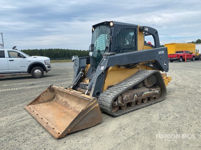 2013 John Deere 333E Compacte Schranklader