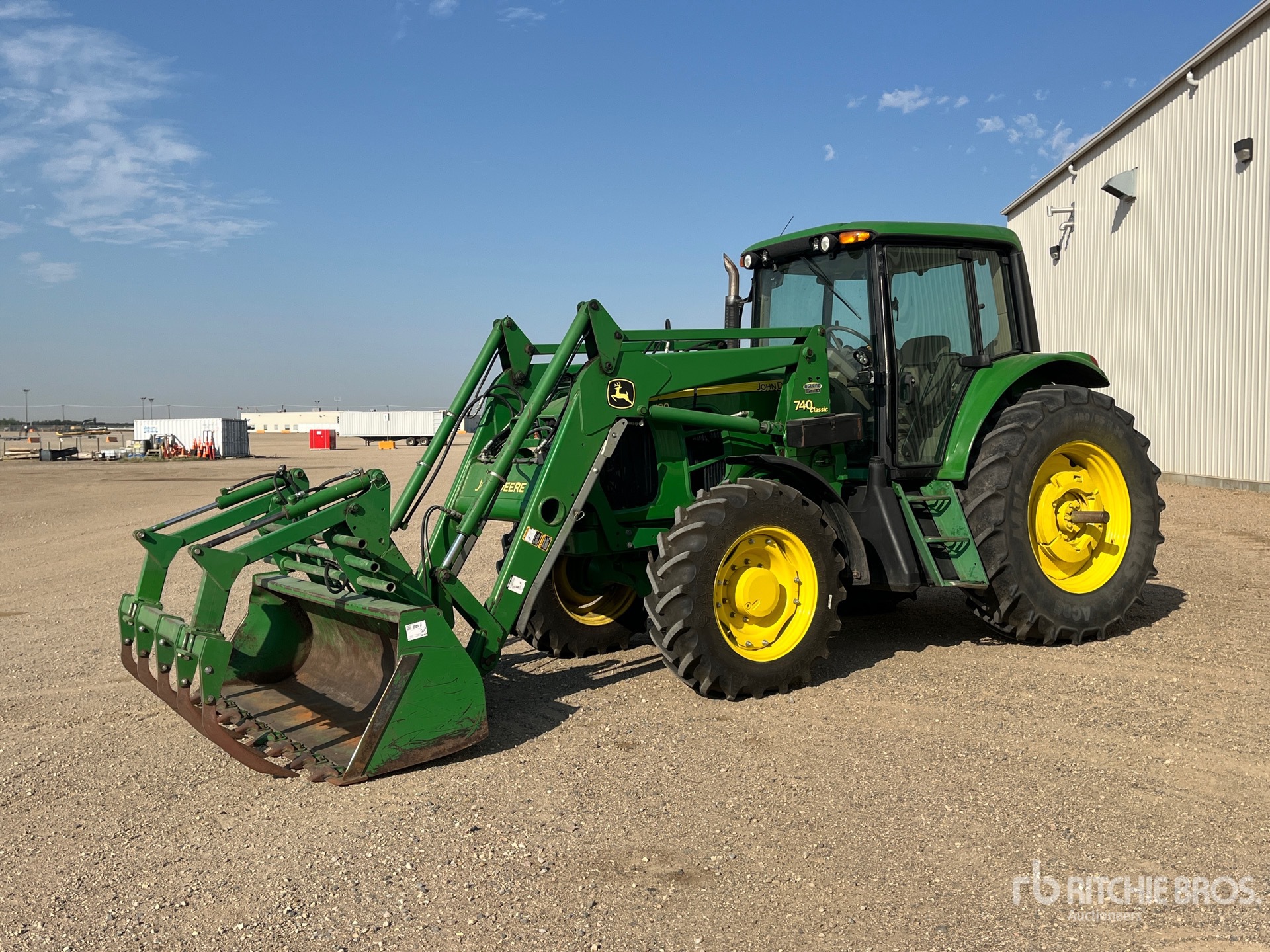 John Deere 7130 4WD Tractor