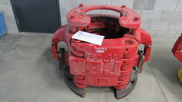 Elevator, Varco BJ 10-3/4in, 500 Ton, w/Top & Bottom Guides Elevator, Varco BJ 10-3/4in, 500 Ton, w/Top & Bottom Guides