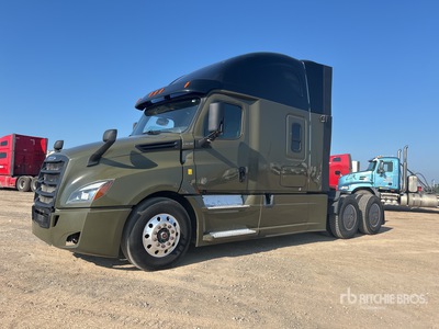 2019 Freightliner Cascadia 126 6x4 T/A Sleeper Truck Tractor