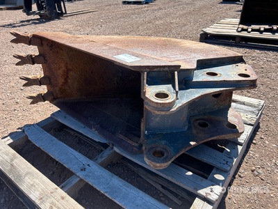 17 in Digging Excavator Bucket