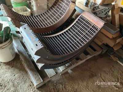 Quantity of (3) John Deere Large Wire الرف الجامع - Fits John Deere 9650