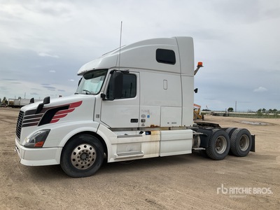 2014 Volvo T/A Sleeper Truck Tractor