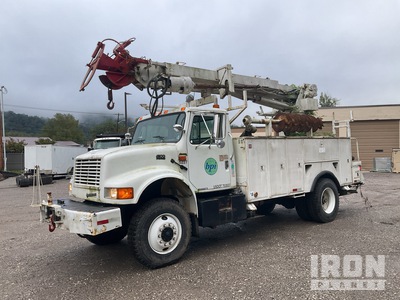 2000 Terex Telelect Commander 4046 on 2001 International DT466E 4x4 Digger Derrick