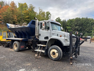 2004 Freightliner FL80 Camion épandeur