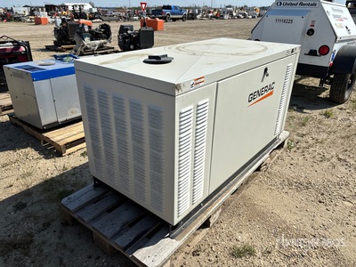 2014 Generac QT02515JNSX 25 kW Skid-Mounted Generator Set