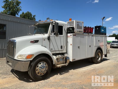 2013 Peterbilt 4x2 Service Truck