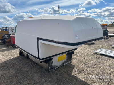 Spacekap Fiberglass Truck Canopy