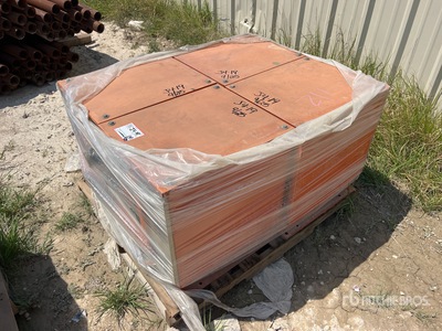 Quantity of (4) C & D Batteries Battery Charger