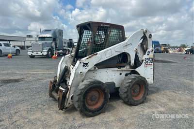 2008 Bobcat S250 Mini pala