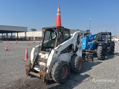 2008 Bobcat S250 Chargeuse à direction à glissement