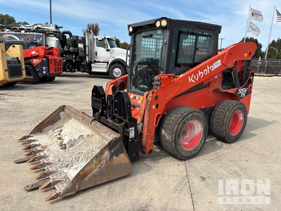 2023 Kubota SSV75 Two-Speed Skid Steer Loader