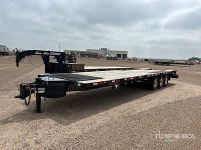 2012 Maxey 30 ft Tri/A Flatbed Trailer