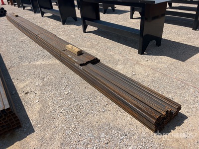 Quantity of (60) 0 ft 1-1/4 in x 1-1/4 in Square Przewody rurowe