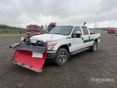 2016 Ford F-250 4x4 Crew Cab Snow Plow Truck