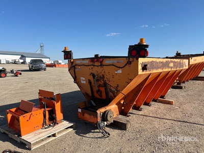 Henderson FSHx12x56 Hydraulic 12 ft x 56 in Salt Spreader