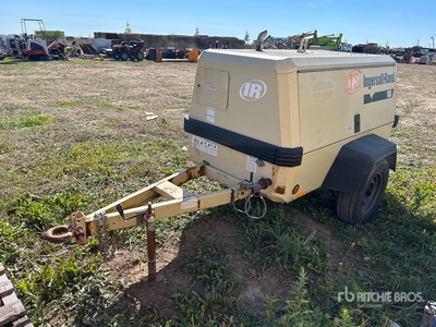 2001 Ingersoll Rand 250 185 cfm Mobile Air Compressor