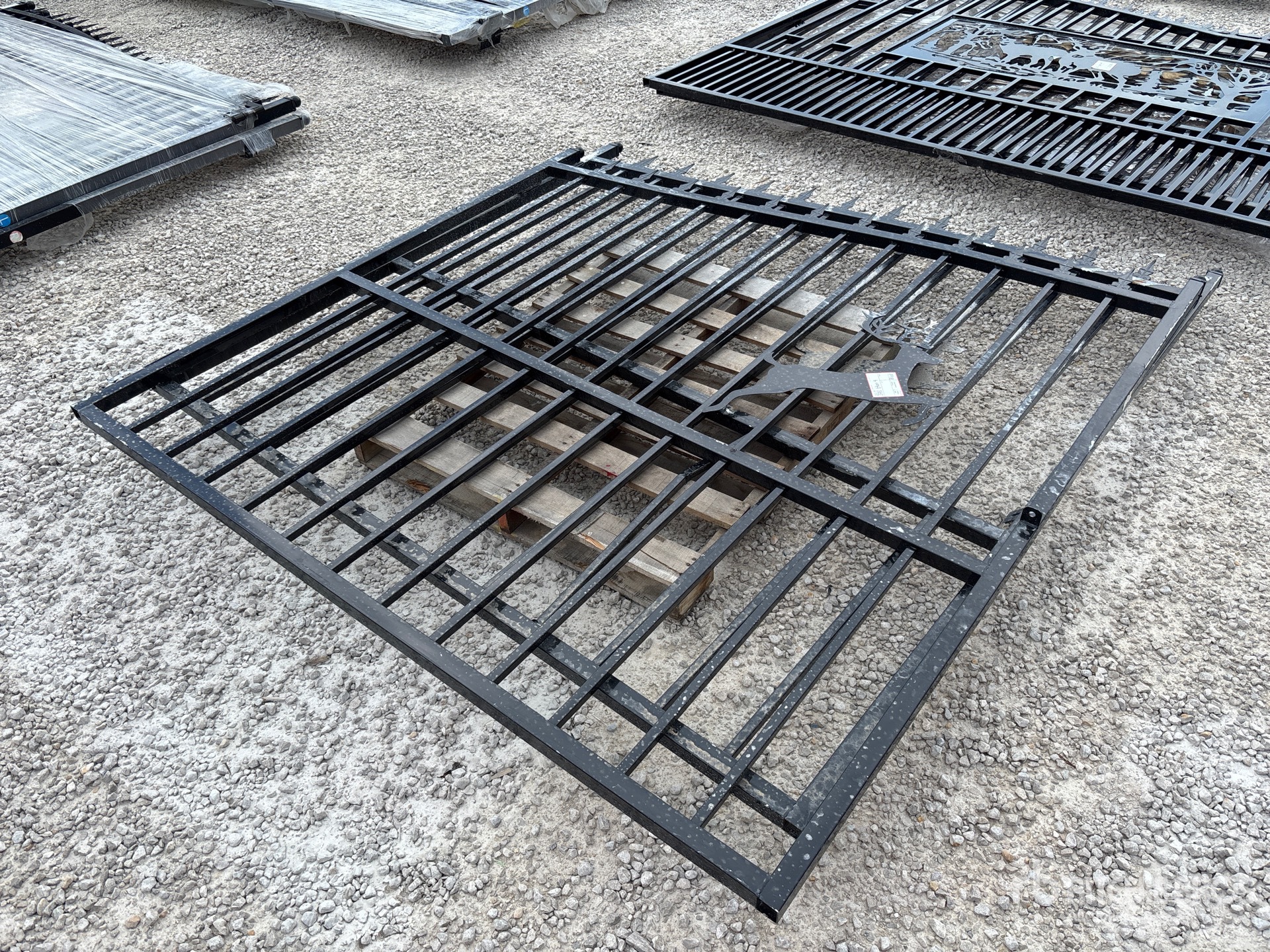 2025 SKLP SK-14BL 14 ft Wrought Iron Bi-Parting Driveway Gate (Unused)