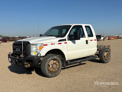 2011 Ford F-350 XL 4x4 Extended Cab Cab & Chassis