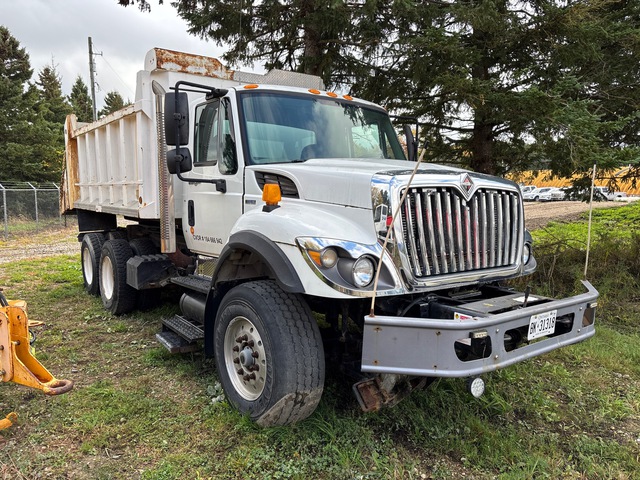 2010 International 7500 SBA Workstar 6x4 T/A Dump Truck