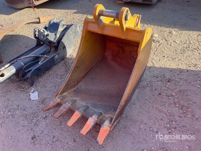 John Deere 24 in Digging Benna per retroescavatore per terna - Fits John Deere 310