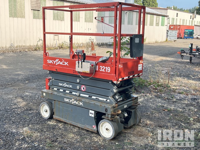 ELEVADOR TIJERA SKYJACK SJIII3219