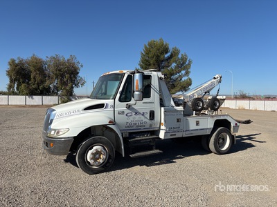 2003 International 4200 Tow Truck